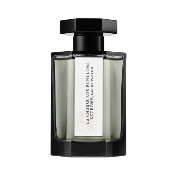 La Chasse Aux Papillons Extreme, includes jasmine, tuberose, saffron, and ylang-ylang.