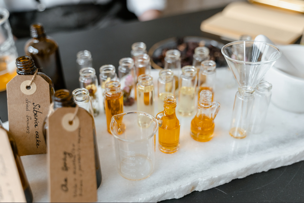 luxury-non-toxic-perfume-brand-how-to-choose-safe-fragrance-non-toxic-ingredients